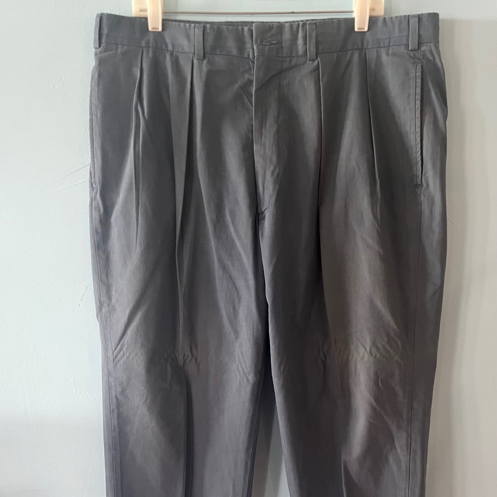 Vintage Men’s Bills Khakis Pleated Trousers Blue/Slate 38X27